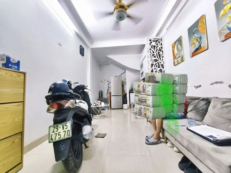 Nhà Đẹp Ở Ngay • Khương Trung • 24M2 4 Tầng • 3.X Tỷ ( Nhỏ)