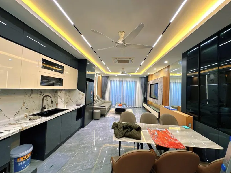 Bán Nhà Phùng Chí Kiên 56M 7T Nhỉnh 29 Tỷ- Thang Máy-Ngõ Thông-Ô Tô Vào Nhà-Full Nội Thất