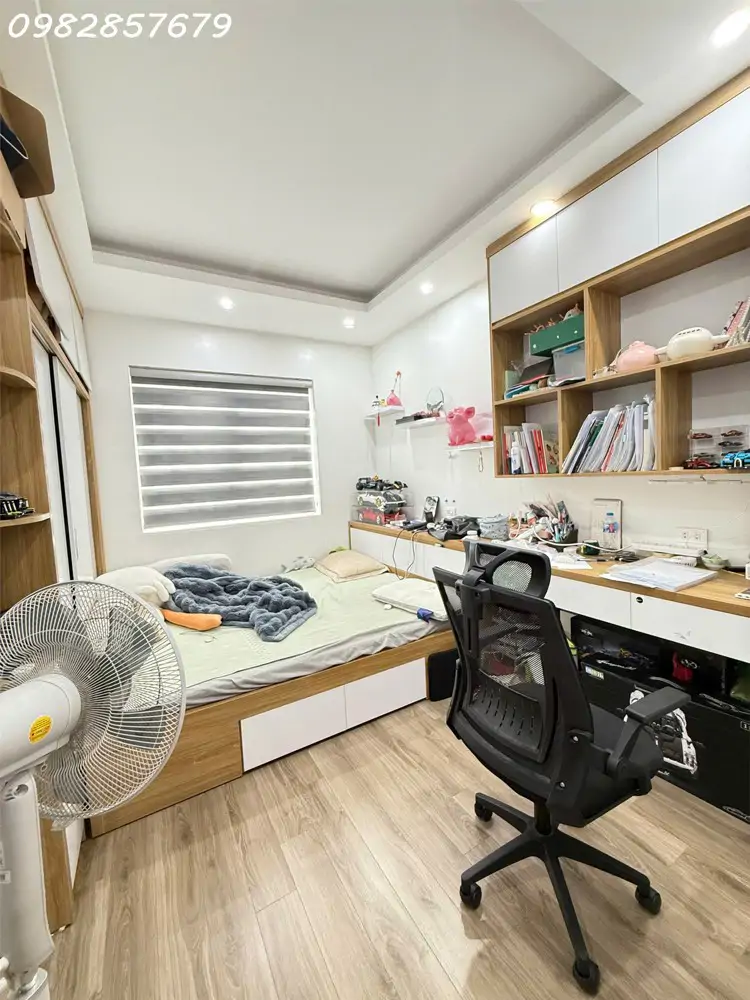 Hiếm Chủ Gửi Bán Căn Góc Dt 59M2, 2 Ngủ, 2Wc Ban Công Hướng Đông Nam, Thiết Nội Thất Đẹp Giá Rẻ