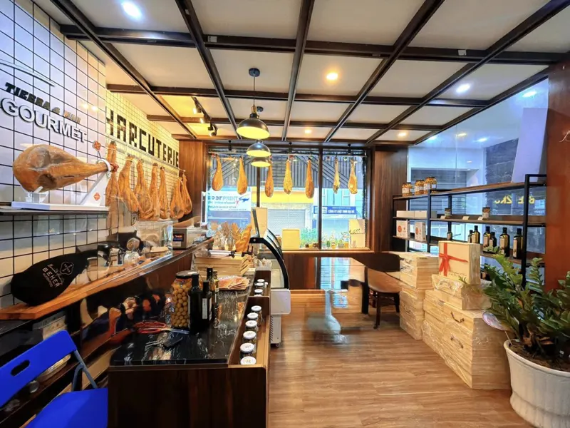 Siêu Hiếm Vị Trí Đắc Địa Phố Trích Sài 80M 6T Gía 75 Tỷ Mặt Ngõ Ô Tô Tránh View Hồ Tây