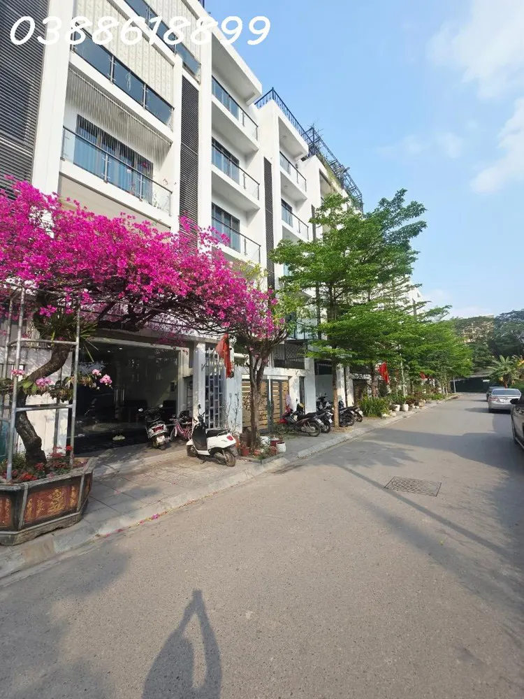 Bán Liền Kề Hồ Tùng Mậu - Cầu Giấy- Khu Phân Lô - Vỉa Hè Đá Bóng - Hàng Xóm Goldmark City - 33.5