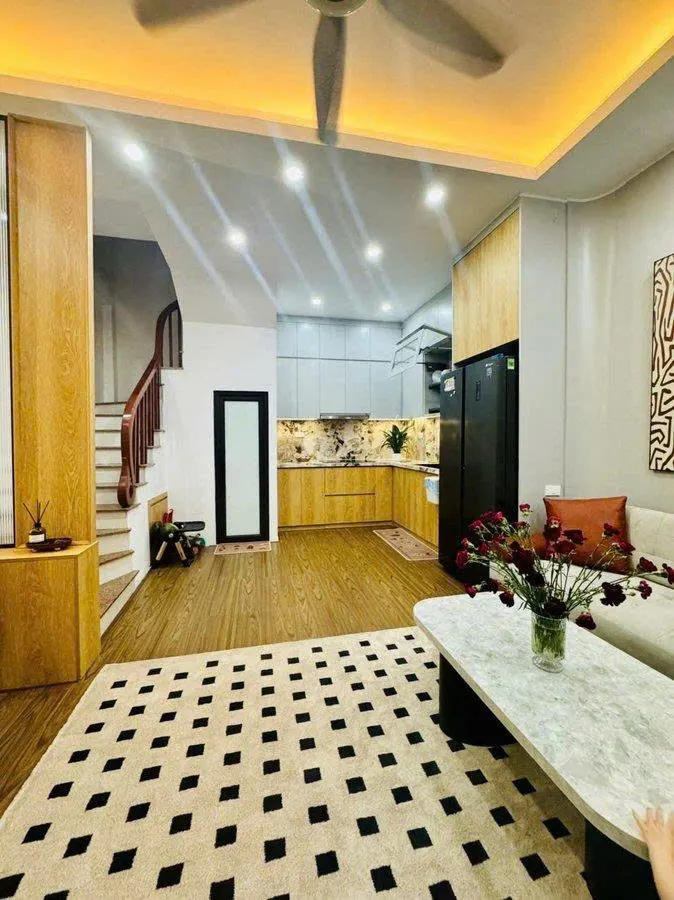 8.7 Tỷ – Nhà 5 Tầng Xuân Đỉnh – Nhỏ Gọn Nhưng Rất Dễ Ở