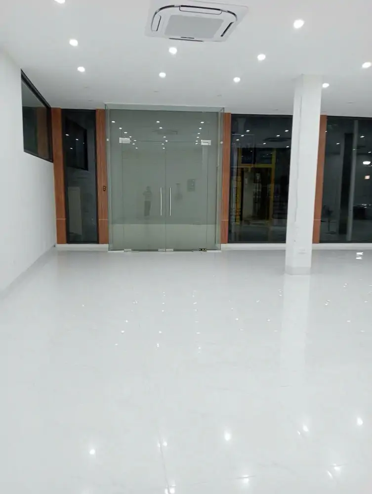 Vip Tái Định Cư X2b- Lô Góc 3 Mặt Thoáng – Phân Lô Vỉa Hè – Ô Tô Tránh – Tòa Nhà 7 Tầng Thang Máy –