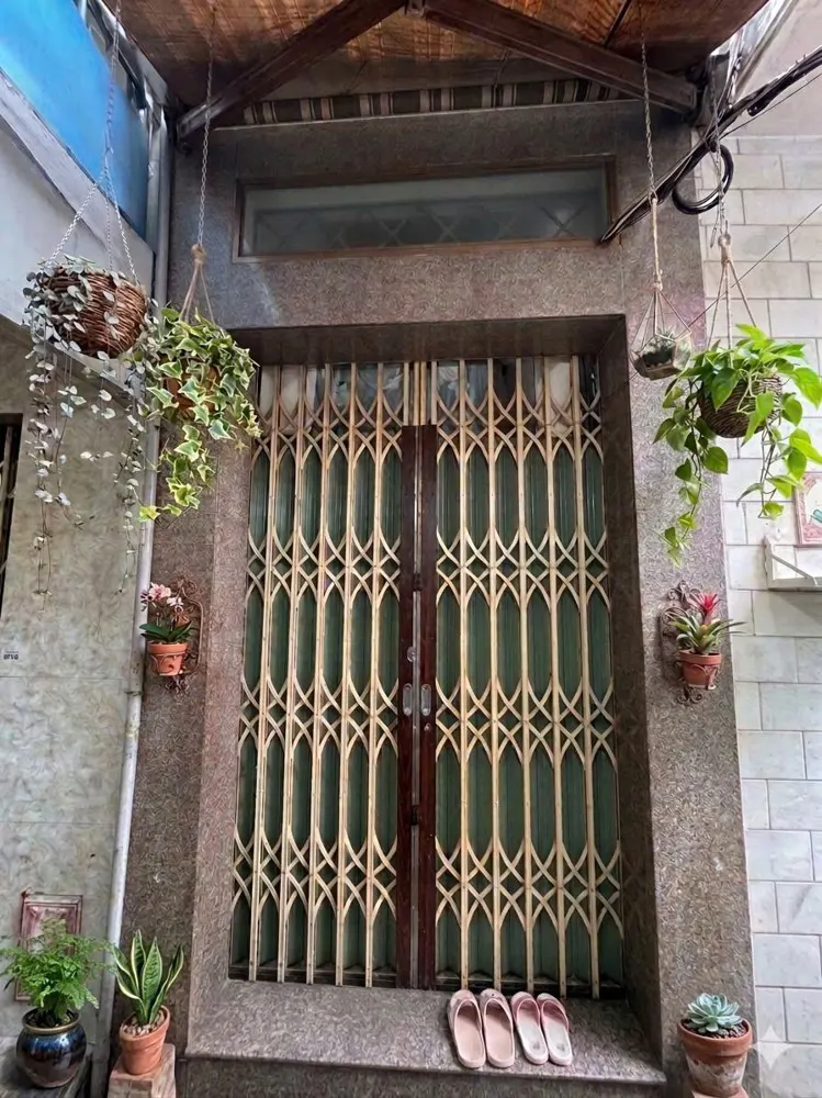 Siêu Phẩm Rẻ Quận 6 - 4 Tầng Gần Hậu Giang - Sát Chợ Bình Tây - 2 Tỷ Hơn