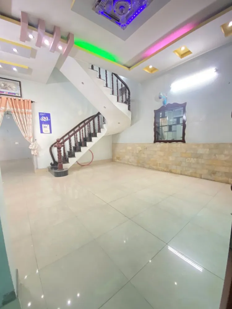 Bán Nhà 3 Tầng 2 Mặt Tiền Siêu Hiếm Kinh Doanh Đa Ngành,Gần Đhqg Tphcm