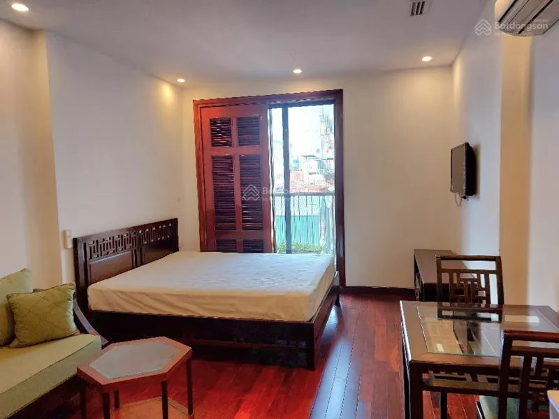Bán Hàng Chuối Phố Cổ – 12 Phòng Full Khách Tây – Khách Hỏi Xem Nhà Liên Tục Nhờ Quy Hoạch Đẹp