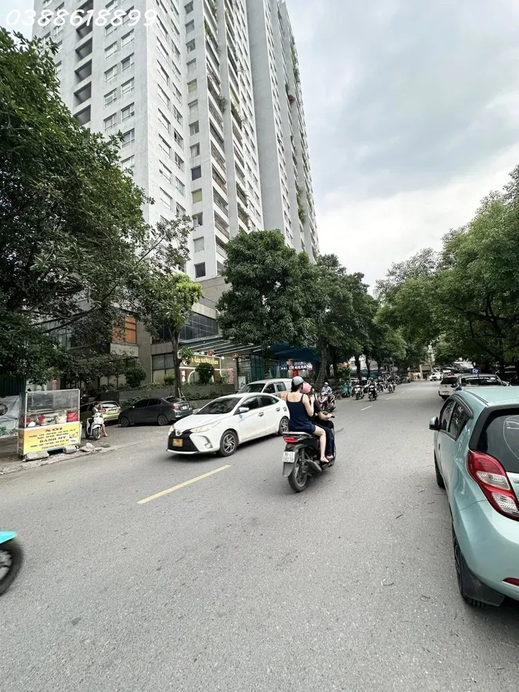 Bán Rẻ Nhà Phố Trung Kính - Ô Tô - Mt 11,5M - Diện Tích Khủng 250M2 - Giá Đầu Tư 40 Tỷ