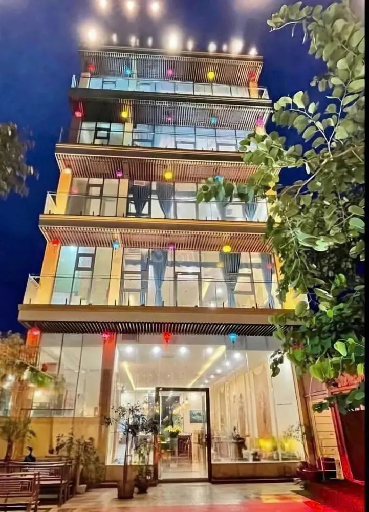 Cho Thuê Nhà, Trần Nhân Tông, Mai Hắc Đế, Thang Máy; 131M2* 5T -35 Tr