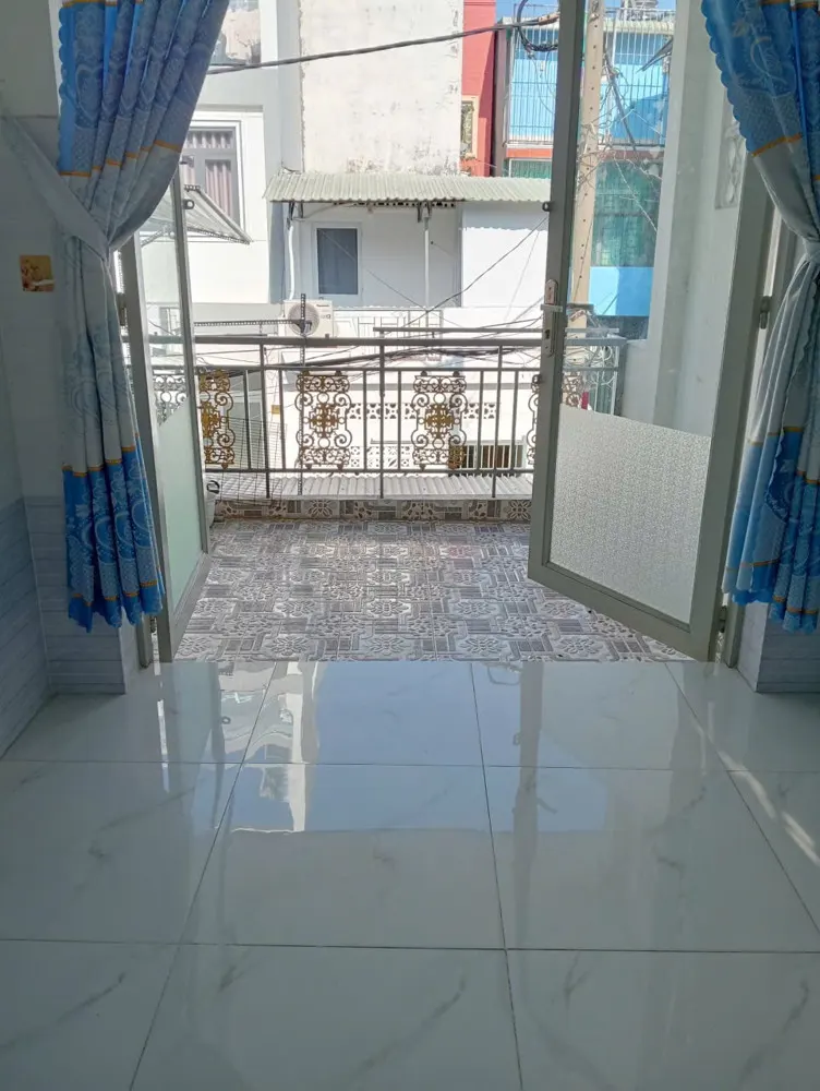 Cho Thuê Phòng Trọ Đẹp 11 - Giờ Giấc Tự Do, Có Ban Công , Cửa Sổ Thoáng Mát