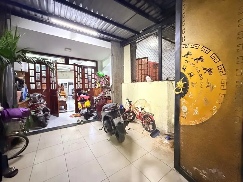 [H2464] Nhà Btct 1/ Phạm Văn Bạch Sát Bên Sân Golf, Giá 7.X Tỷ