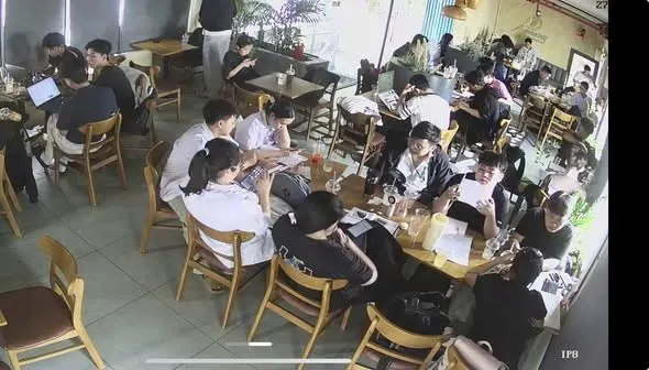 Sang Nhượng Quán Cafe Vị Trí Vàng Sát Đại Học Công Nghiệp , Gò Vấp