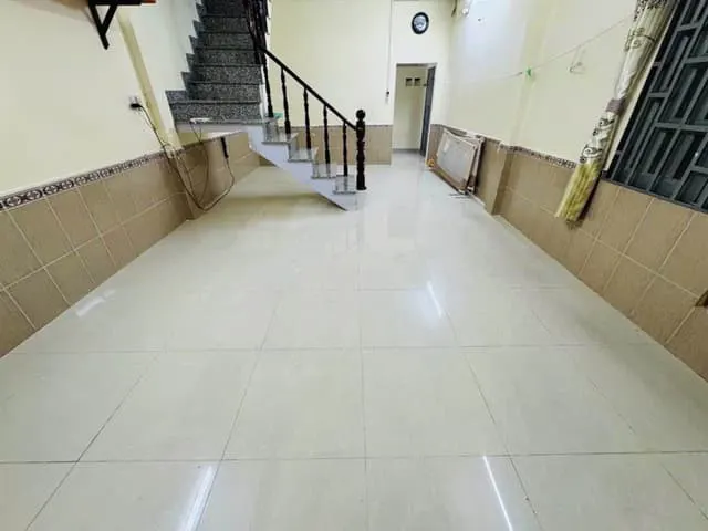 Chủ Vừa Gửi Trưa Nay! Chỉ Cách Đường Nguyễn Oanh 200M - Nhà 2 Tầng - 4.2M X 12M