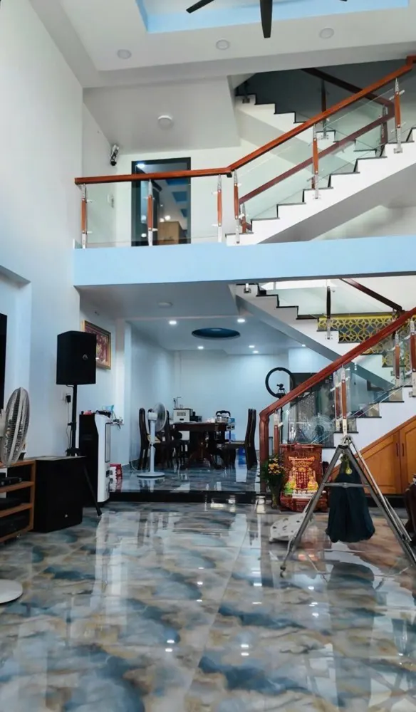 Bán Nhà 4 Tầng Đường Số 7, Linh Trung, Thủ Đức, Tp Hcm. Dt 94M2. Giá 10.25 Tỷ