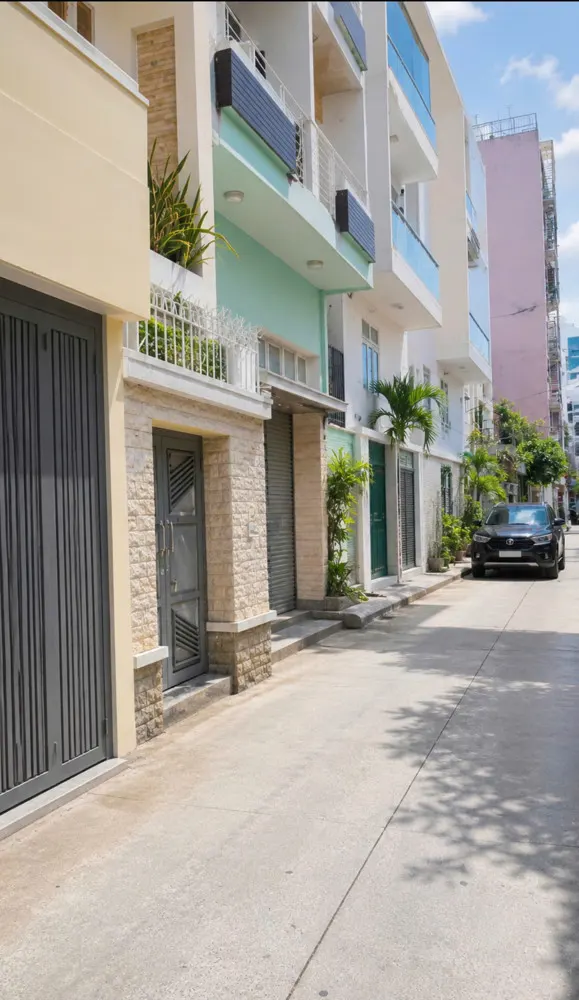Nhà Hxh Khu Bắc Hải - Cách Mạng Tháng 8 - 4 Tầng Btct - 65M² - Kề Cv Lê Thị Riêng