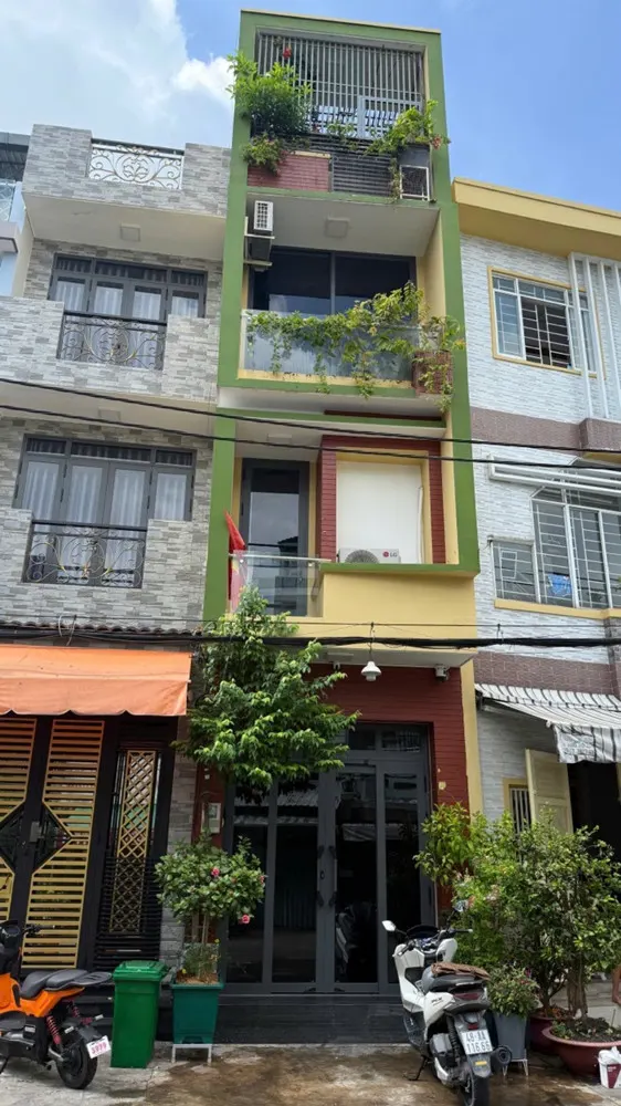 Bán Nhà Hẻm Xe Tang Nhà Mới Sos Gấp Bán Q4 4 Tấm Rẻ Bèo Giãm Ngay 1,5 Tỷ