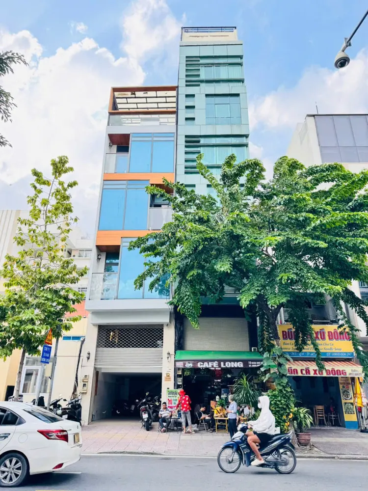 Quận 4: Bán Tòa Nhà 7 Tầng Mặt Tiền Đoàn Như Hài, P.xóm Chiếu- Ngang Đẹp 4M*25m- Vị Trí Khan Hiếm