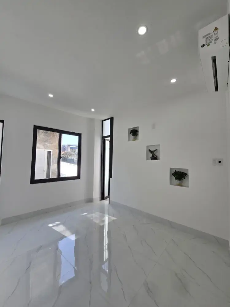 ► Nhà Mt Hoàng Diệu 2 Chiều, 77M2, 2 Mặt Thoáng, 3 Tầng, 7Pn, Giảm Sâu Bán Nhanh