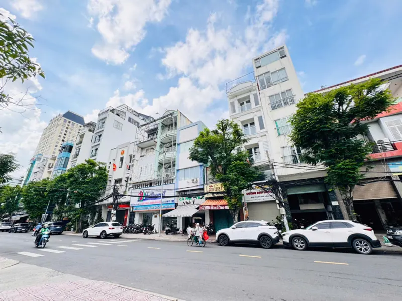 Quận 4: Chính Chủ Bán Nhà 6 Tầng Mặt Tiền Lê Quốc Hưng, P.xóm Chiếu- Dt Đẹp 6,8M*21m Sh Hoàn Công