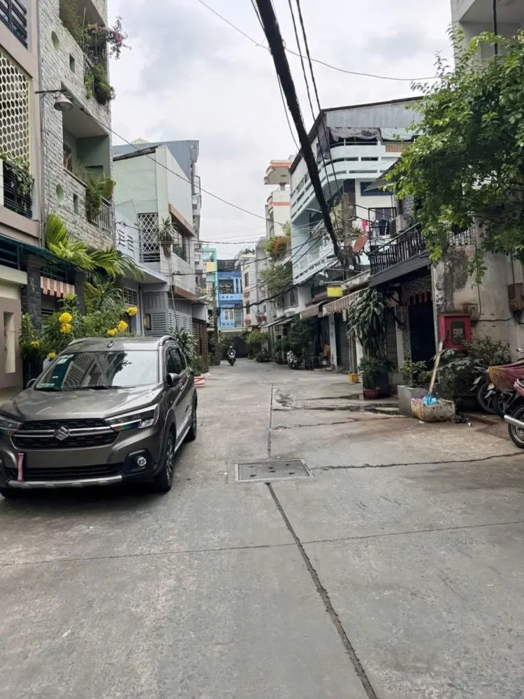 Bán Nhà Hẻm 8M Lạc Long Quân - Thuộc Quận 11, 108M2, 5X22m, 4 Tầng, Sổ A4, Chỉ 15,5 Tỷ