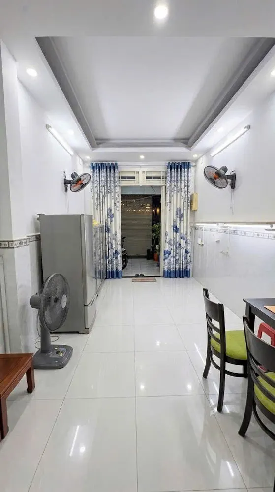 Bán Nhà Lê Văn Sỹ, Quận 3, Dt 3.7 X 9.5M (30 M2), Giá 6.3 Tỷ