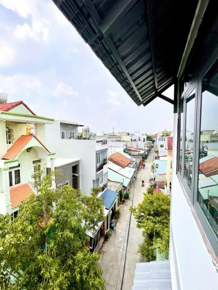 Nhà Đẹp Tăng Nhơn Phú Full Nội Thất, 5Pn, Hẻm Xe Hơi Thông, Dọn Vào Ở Ngay Chỉ 7,95 Tỷ - Full Nội