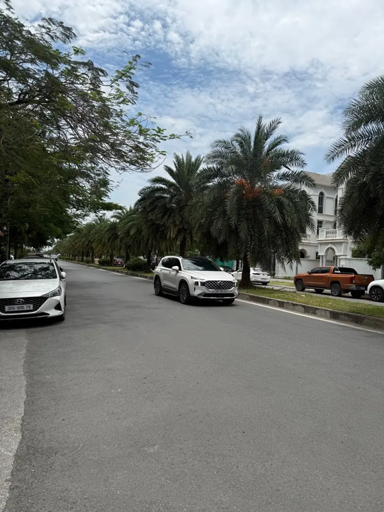 Bán Đất Việt Hưng 52M2- Mặt Phố Lô Góc Siêu Đẹp- Kinh Doanh Đỉnh- Nhỉnh 15 Tỷ