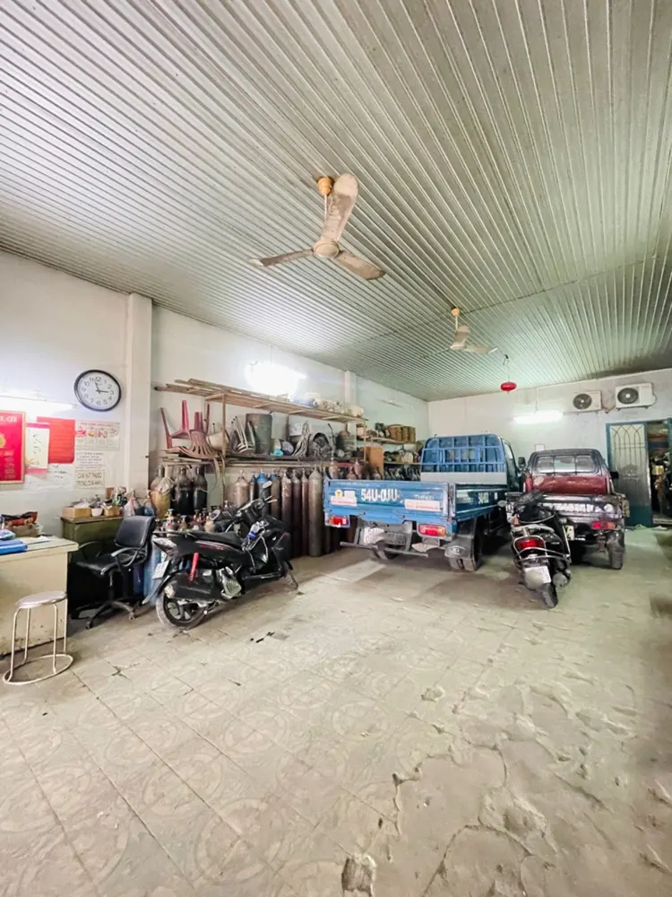 [D2684*] Nhà C4 Tiện Xây Chdv Ngang Khủng Sát Khu 38Ha - Giá 9.X Tỷ