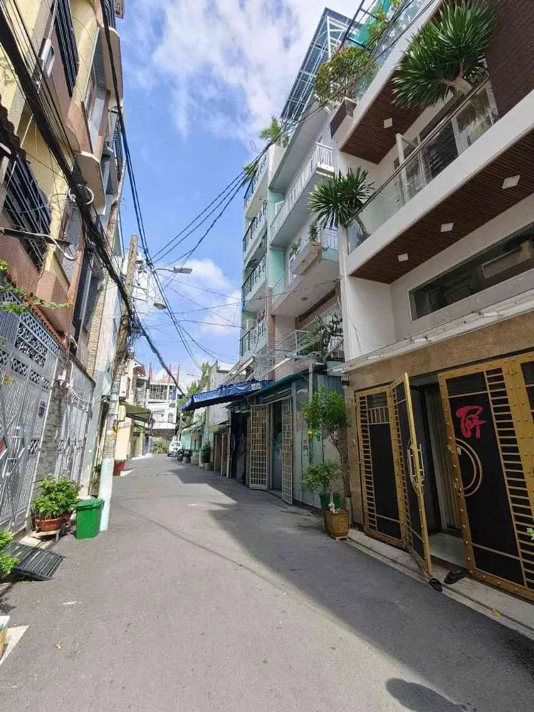 Nhà Đẹp Tân Sơn Nhì – Hxh 5M Thông – 50M² Btct – Ở Ngay – Chỉ Nhỉnh 6 Tỷ