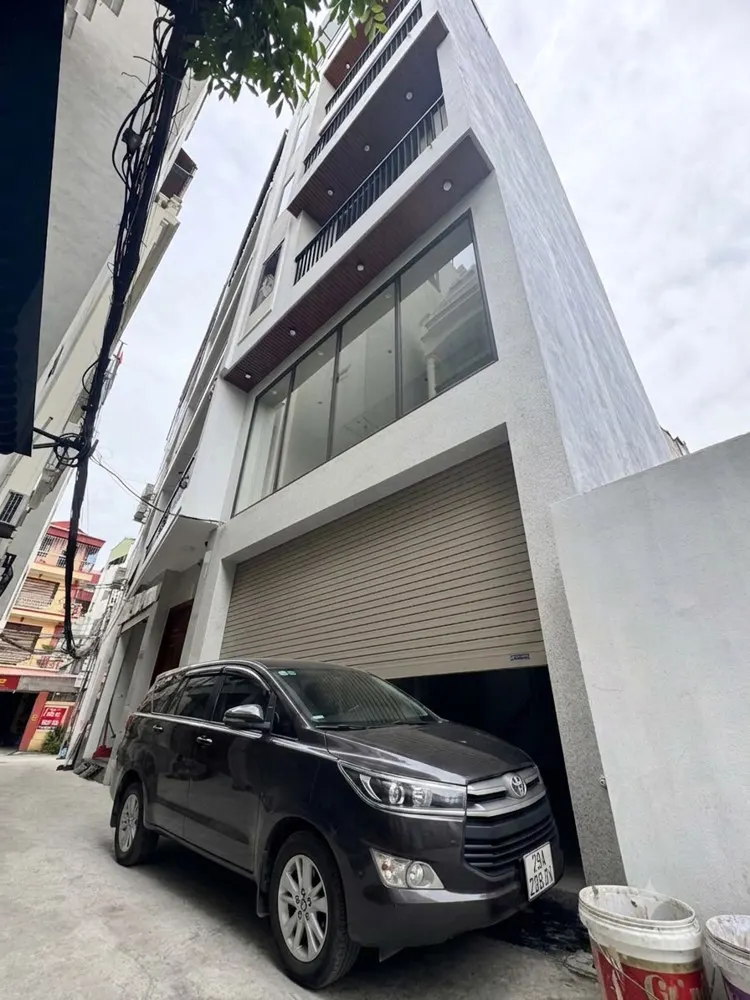 Bán Nhà Thạch Bàn 50M2, 6 Tầng Mới Thang Máy, Ô Tô Đỗ Cửa- 12.X Tỷ
