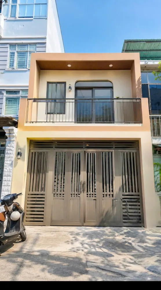 Ngay Trục Nguyễn Chí Thanh - Ngô Quyền Quận 10 - Trước Nhà 4M Thoáng - Ngang 4M - 2 Tầng