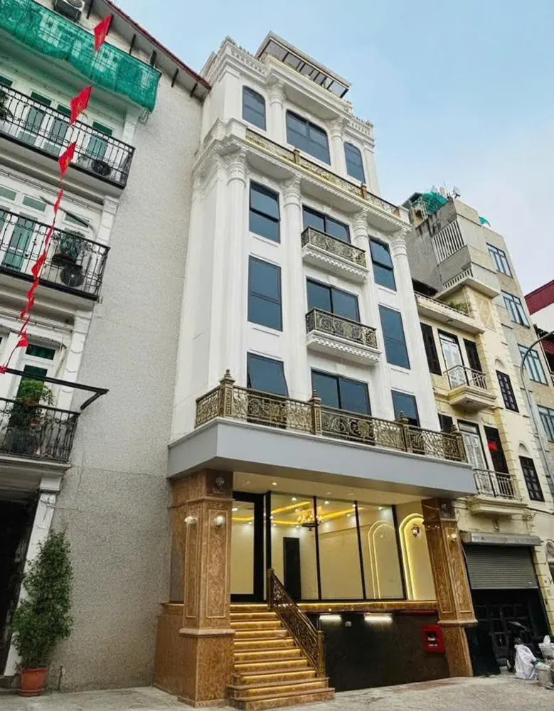 Cho Thuê Nhà, 113M2_ 5T; Huỳnh Thúc Kháng, Nguyên Hồng, Đống Đa -39 Tr