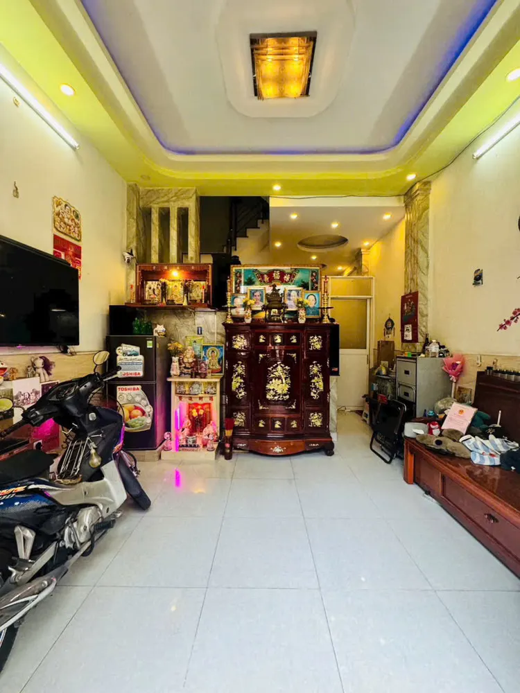 Bán Nhà Đẹp Khánh Hội Q4 Ngay Mặt Tiền
