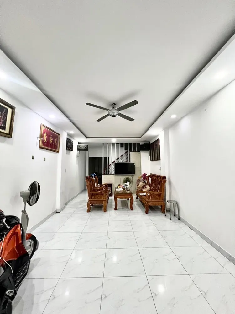 Kẹt Ngân Hàng Gấp Bá N Nhà Phố 4 Tầng Đoàn Giỏi- Ngay Aoen Tân Phú.tầm Giá Dễ Tiếp Cận Cho Người