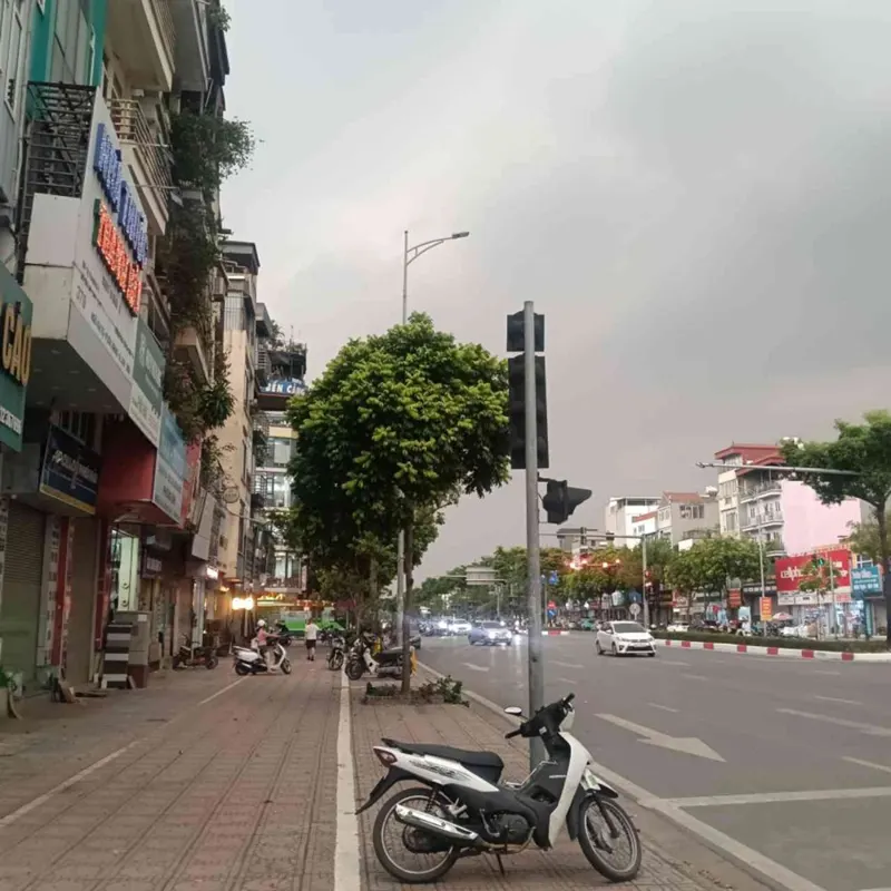 Bán Đất Ngô Gia Tự, Long Bieen110m2- Mt 6M- Mặt Phố, Vỉa Hè Đa Bóng -33.X Tỷ