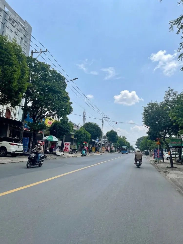 [L2705*] Mặt Tiền Ta15 Q12 - Ngang 10M Hiếm - Giá 2X Tỷ