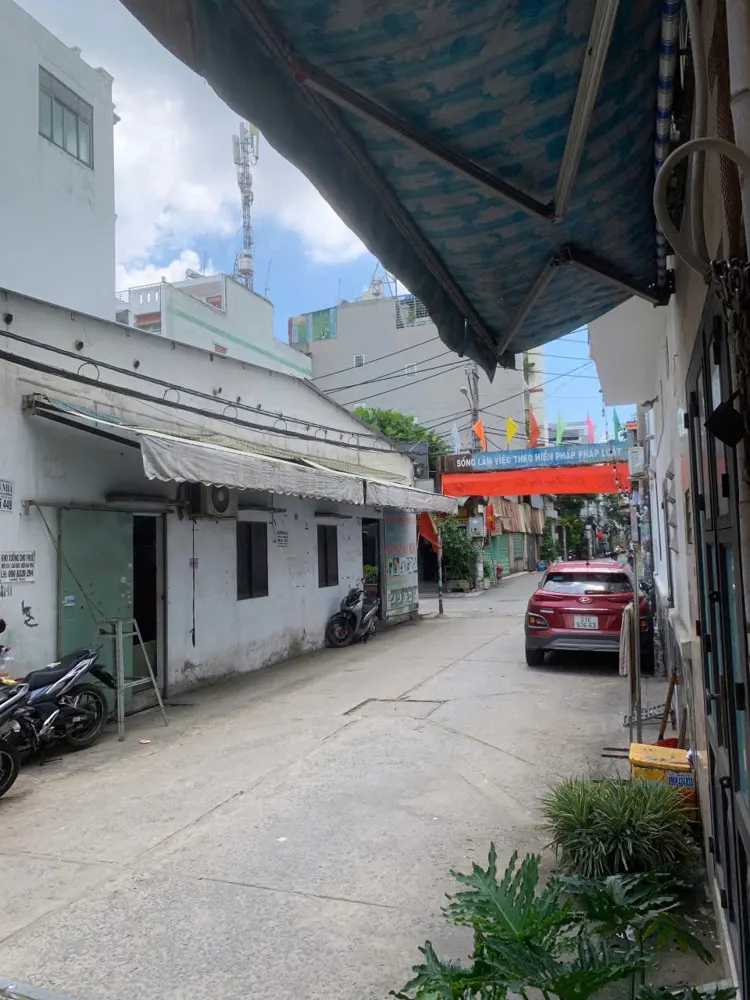 Bán Nhà Đẹp Hẻm Xe Tải – Gần Aeon Mall Tân Phú – Vị Trí Tiềm Năng Tăng Giá