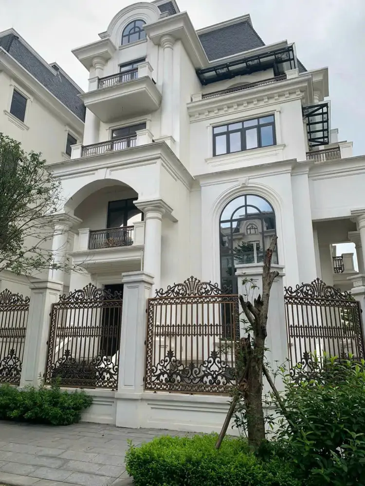 Cho Thuê Nhà, Chùa Bộc, Phạm Ngọc Thạch, Thang Máy, 315M2x 4T -63 Tr - ảnh 1