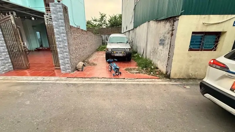 Chính Chủ Giảm Gần 1 Tỷ Cho Mảnh Đất 70M Tại Thuận An. Ô Tô 7 Chỗ Ngủ Trong Đất, Chỉ Còn Nhỉnh 4 Tỷ