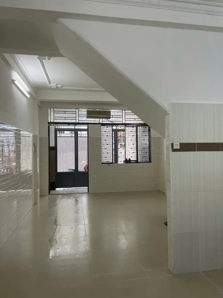 Giảm Mạnh 1.4 Tỷ - Bán Nhà Hẻm Xe Hơi, Sát Mặt Tiền Phan Xích Long, P2, Phú Nhuận - ảnh 1
