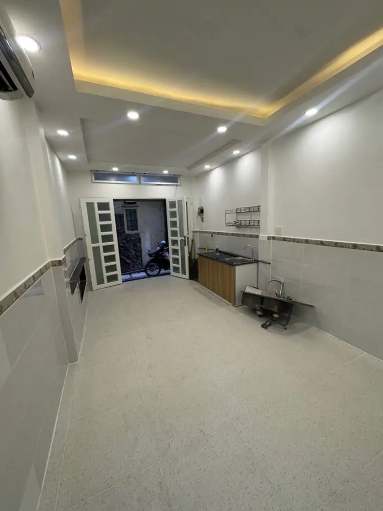 K2788* Hiếm Có Nhà Ngang 8.2M Cạnh Ngã Tư Hàng Xanh, 2 Tầng Mới Chỉ 7.X Tỷ