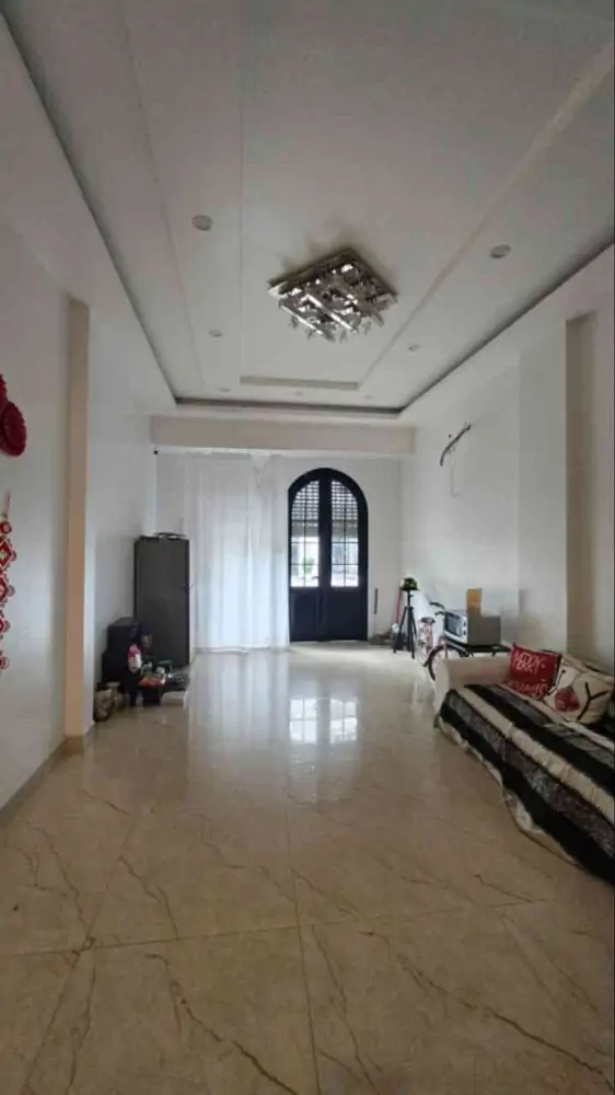 Bán Nhà 5 Tầng Có Thang Máy - Phố Đi Bộ Thế Lữ