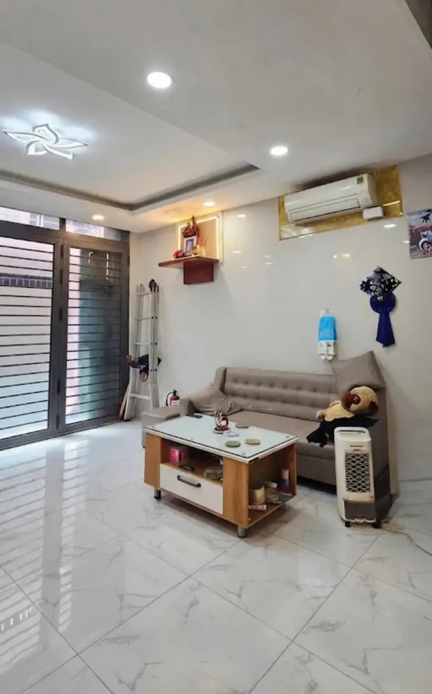 Sát Vòng Xoay Lê Đại Hành Q11 - Kề Hxh - Ngang 4.5M - 4 Tầng Btct