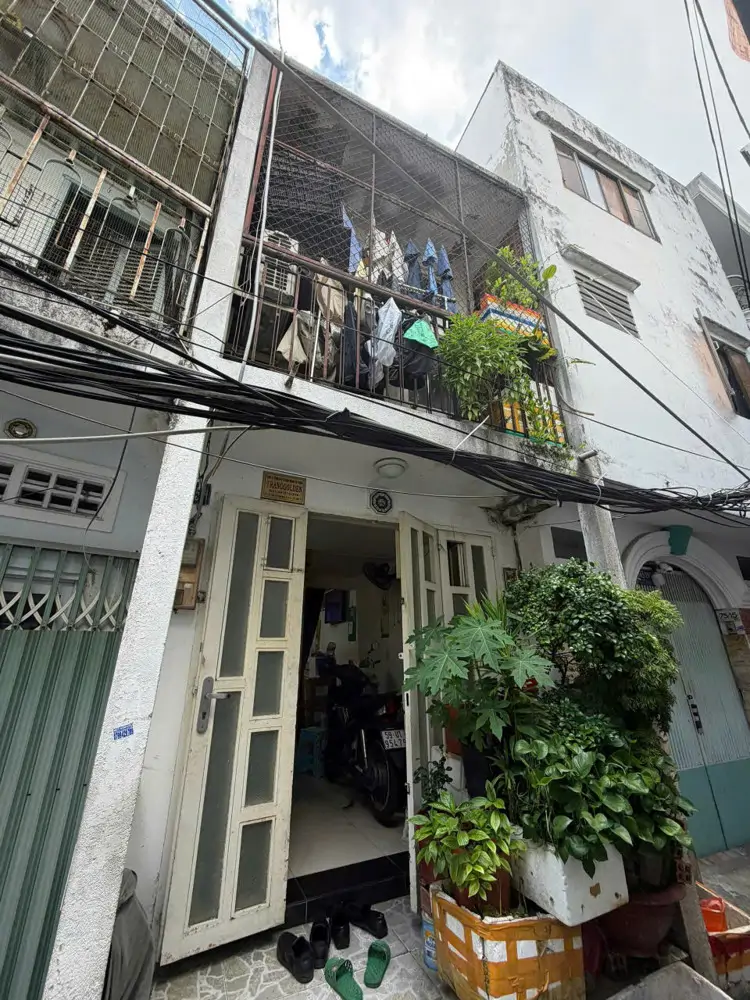 Bán Nhà Hẻm Thông Trần Văn Đang – P.9, Q.3 – 56M² 2 Tầng