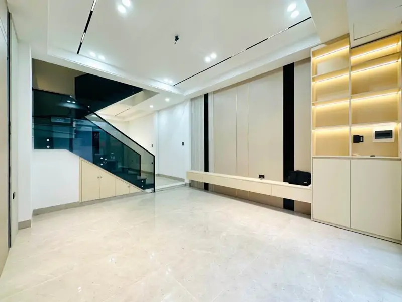 Nhà Xây Mới 4 Tầng Phố Trần Nguyên Hãn - Ngõ Thông Ra Chợ Đôn