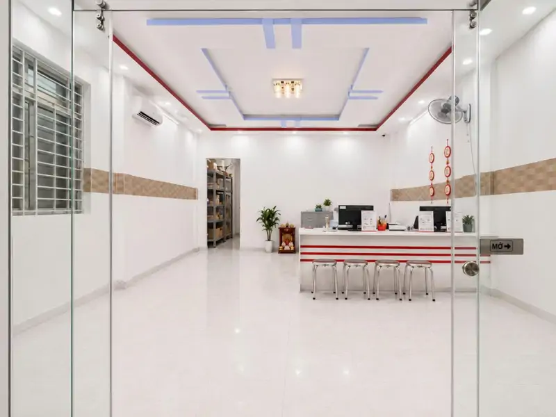 Bán Nhà 2 Mặt Tiền Lạc Long Quân, Gần Hòa Bình, Đầm Sen, 5,8X16m, 2 Tầng - 2Pn, 14,9 Tỷ