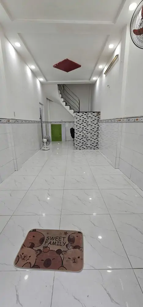 Bán Nhà Sát Mặt Tiền Xe Hơi Ngang 3 Dài 9 Nở 5 M Đúc Bê Tông Có 3Đ