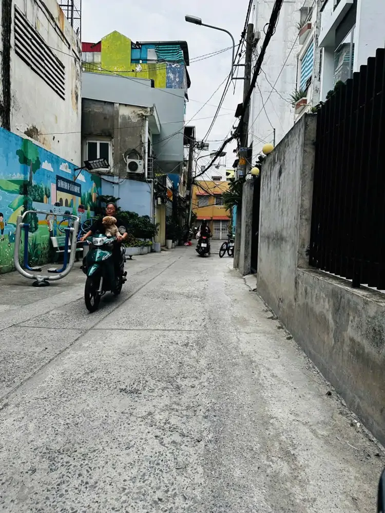 Bán Nhà Phú Nhuận 49M2, 2 Tầng, 3 Phòng Ngủ, Hẻm Xe Hơi, Giá 8.5 Tỷ