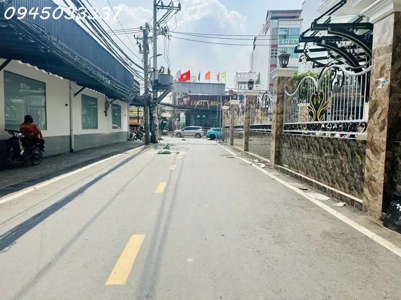 Bán Nhà Quận 7 - Nguyễn Thị Thập - Đường Nhựa Ô Tô Tránh Nhau - 66M2 (5X13) - 4 Tầng - 7.5 Tỷ - ảnh 1