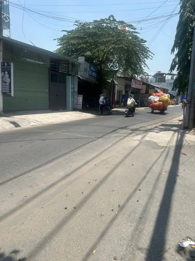 [L2888] Mt Linh Xuân Sát Đ.học Kinh Tế Luật, N.hậu 5.3M 9.X Tỷ