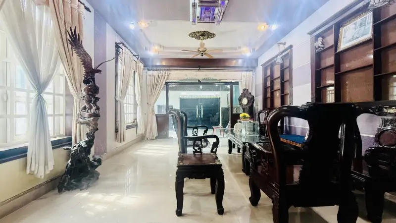 Bán Nhà Lô Góc 2 Mt Hẻm 496 Dương Quảng Hàm. 6X19m, 5 Tầng - Thang Máy, 6Pn, 22,5 Ty